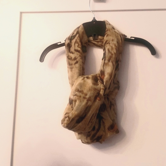 Unknown-Safari style scarf SZ 72"x36" - Picture 3 of 5